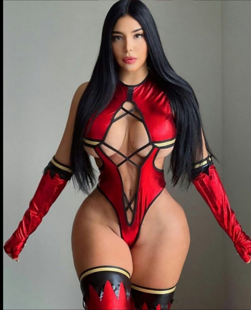 Ennid Wong as Skarlet Cosplay